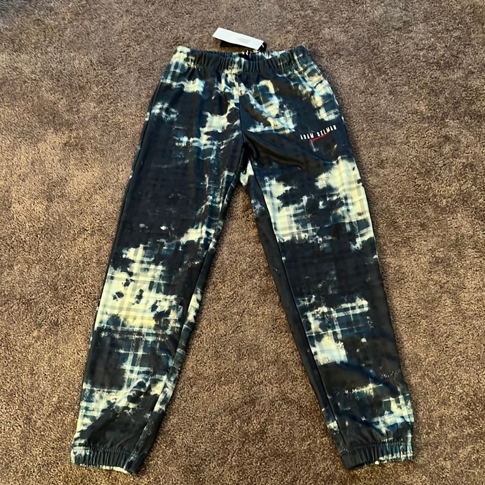 Plaid jogger Adam Selma’s